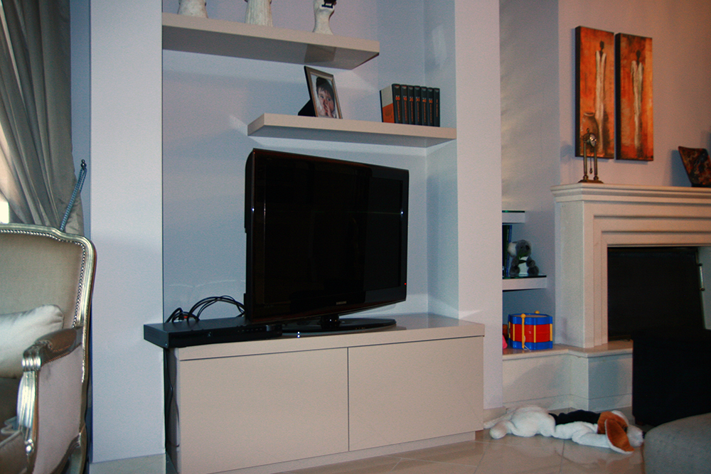 Έπιπλα TV - σύνθετα